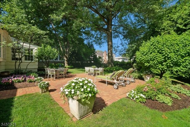 123 Green Ave, Madison Boro, NJ 07940