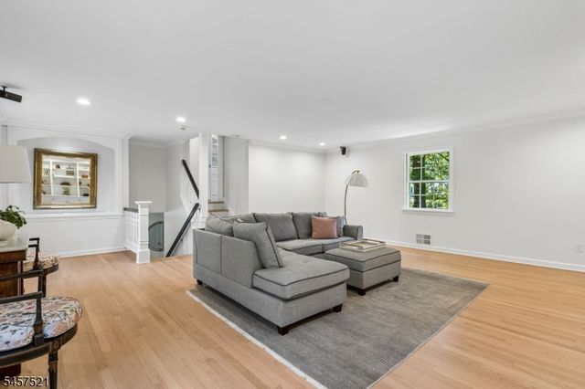 123 Green Ave, Madison Boro, NJ 07940
