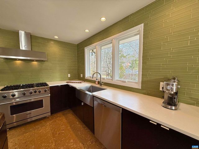 104 WILSON CT, Charlottesville, VA 22901