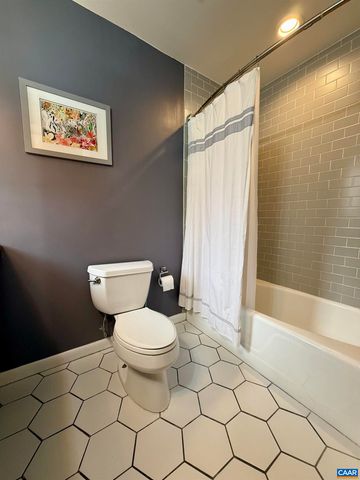 104 WILSON CT, Charlottesville, VA 22901