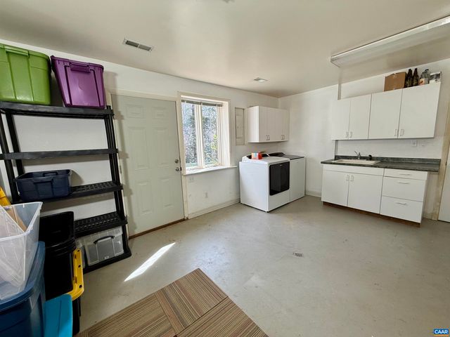 104 WILSON CT, Charlottesville, VA 22901