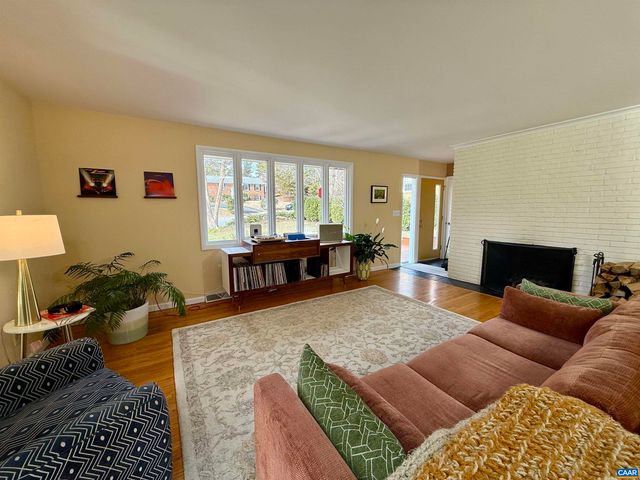 104 WILSON CT, Charlottesville, VA 22901