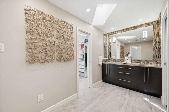 619 Rancho Bauer Drive, Houston, TX 77079