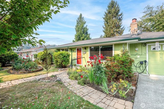1110 13th Street SE, Puyallup, WA 98372