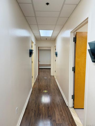 133-47 Sanford Avenue 1H, Flushing, NY 11355