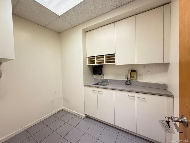 133-47 Sanford Avenue 1H, Flushing, NY 11355