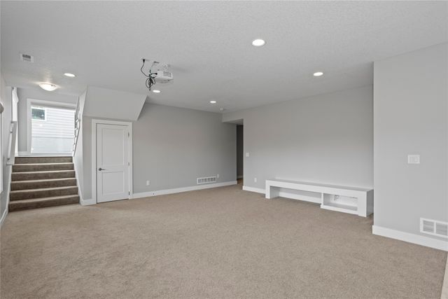 861 82nd Court, West Des Moines, IA 50266