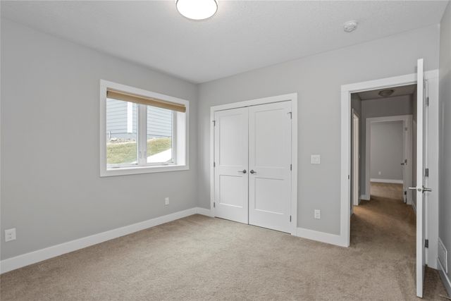 861 82nd Court, West Des Moines, IA 50266