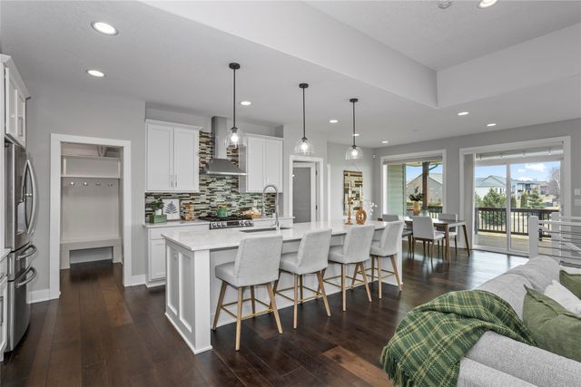 861 82nd Court, West Des Moines, IA 50266