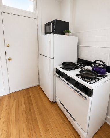 1726 W Carmen Avenue 3F, Chicago, IL 60640