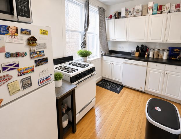 1726 W Carmen Avenue 3F, Chicago, IL 60640