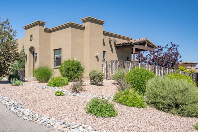 2901 Viale Court, Santa Fe, NM 87505