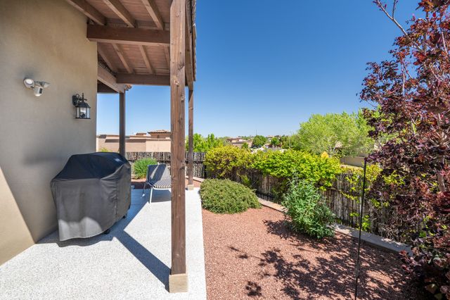 2901 Viale Court, Santa Fe, NM 87505
