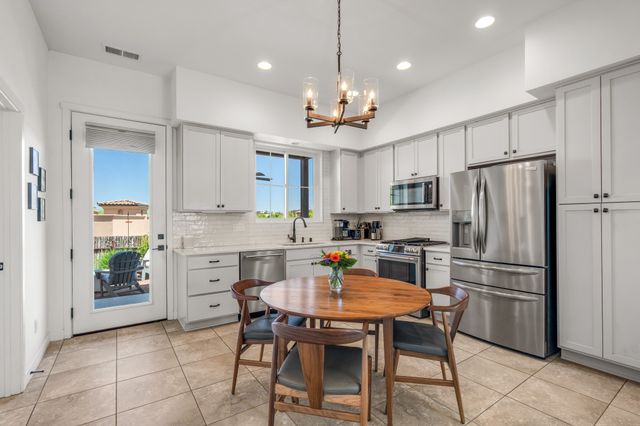 2901 Viale Court, Santa Fe, NM 87505