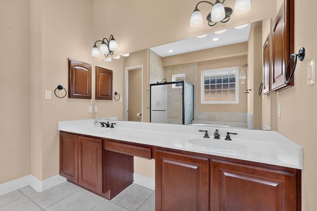 190 Zuni River Circle SW, Los Lunas, NM 87031