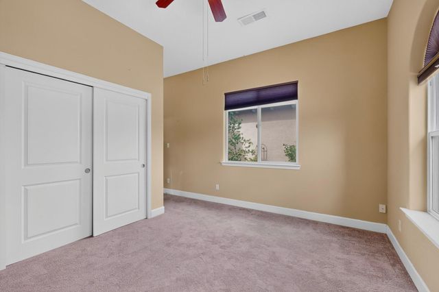 190 Zuni River Circle SW, Los Lunas, NM 87031