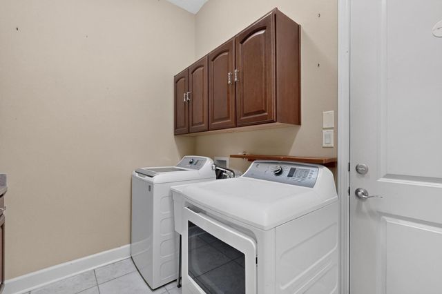 190 Zuni River Circle SW, Los Lunas, NM 87031