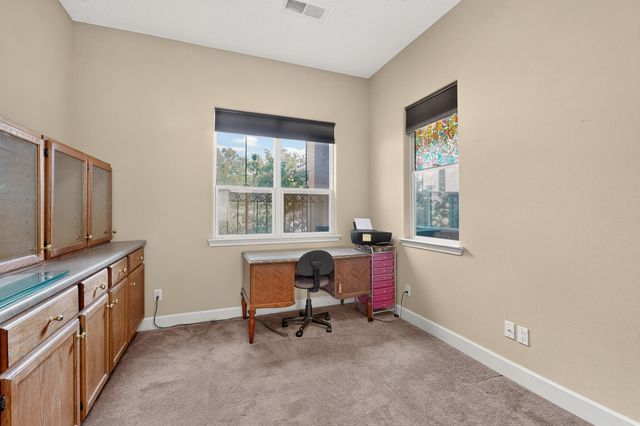 190 Zuni River Circle SW, Los Lunas, NM 87031