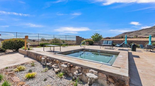 190 Zuni River Circle SW, Los Lunas, NM 87031