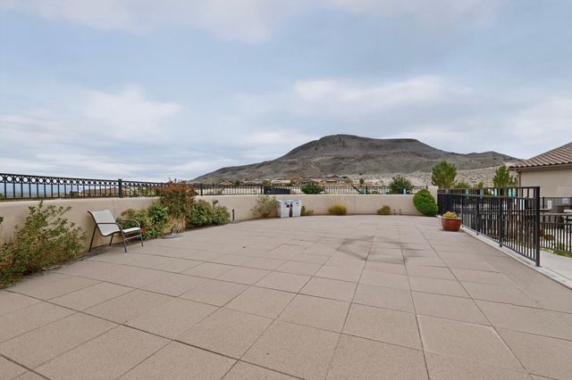 190 Zuni River Circle SW, Los Lunas, NM 87031