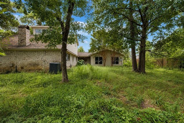12103 Hawthorne Drive, Montgomery, TX 77356