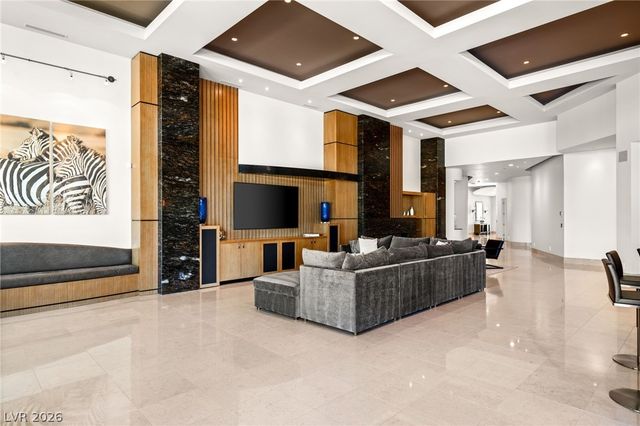 2 Castle Oaks Court, Las Vegas, NV 89141