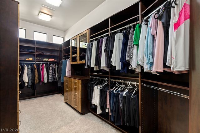 2 Castle Oaks Court, Las Vegas, NV 89141