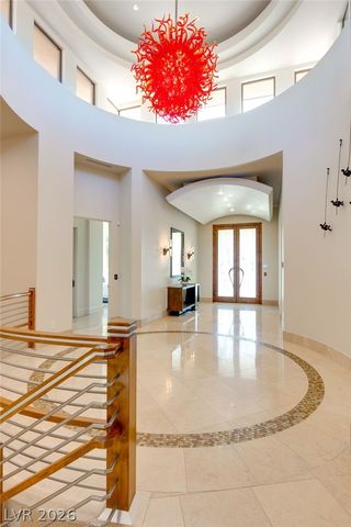 2 Castle Oaks Court, Las Vegas, NV 89141