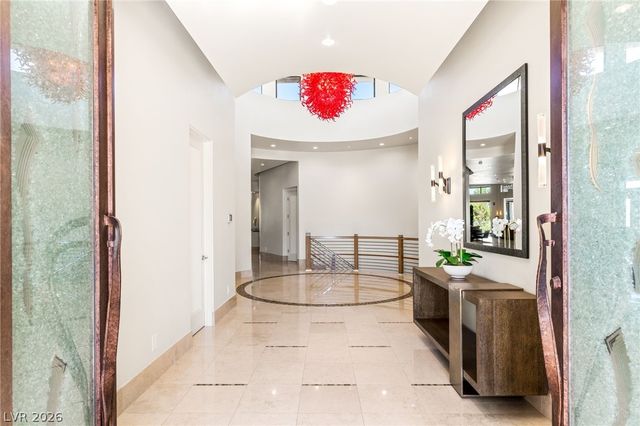 2 Castle Oaks Court, Las Vegas, NV 89141