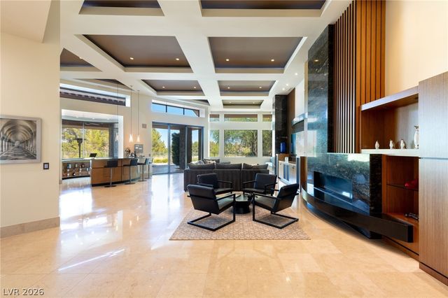 2 Castle Oaks Court, Las Vegas, NV 89141