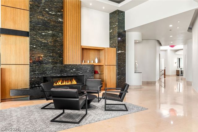 2 Castle Oaks Court, Las Vegas, NV 89141