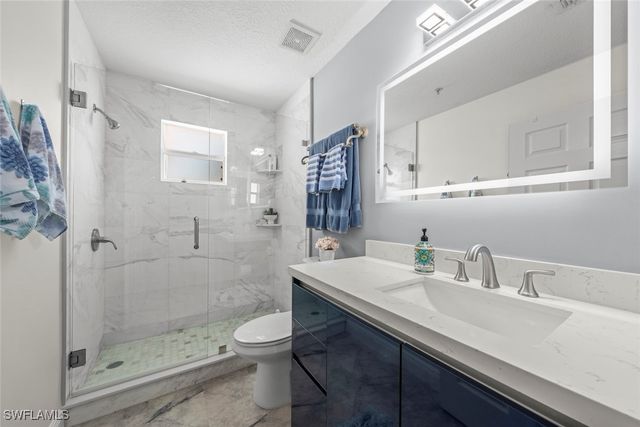 973 Hingham WAY 202, Naples, FL 34104