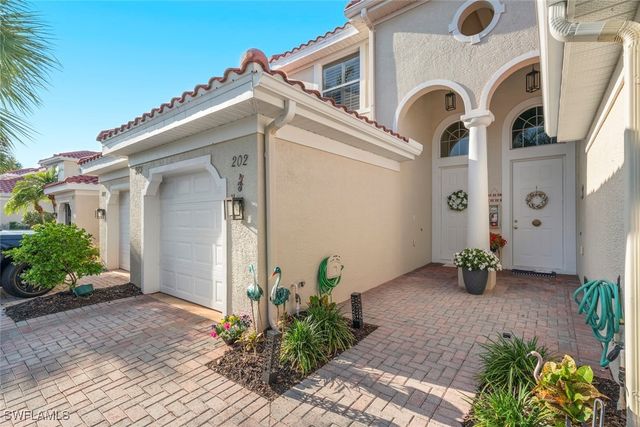 973 Hingham WAY 202, Naples, FL 34104