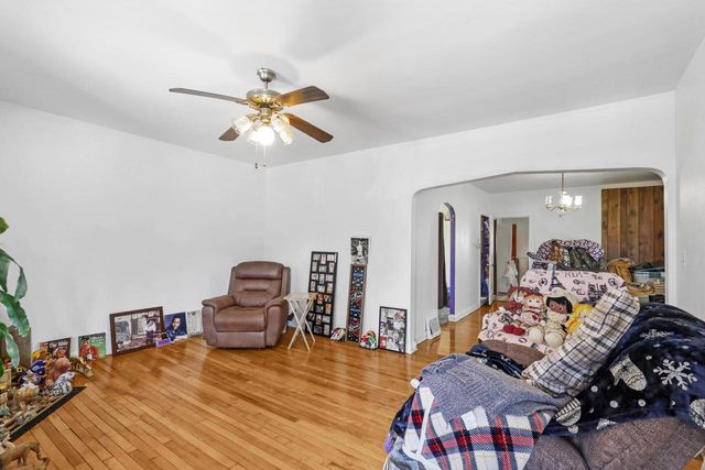 526 W Hadley STREET, Milwaukee, WI 53212