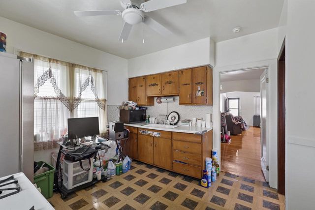 526 W Hadley STREET, Milwaukee, WI 53212