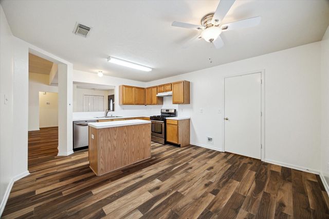 2818 Cocona Lane, Houston, TX 77073