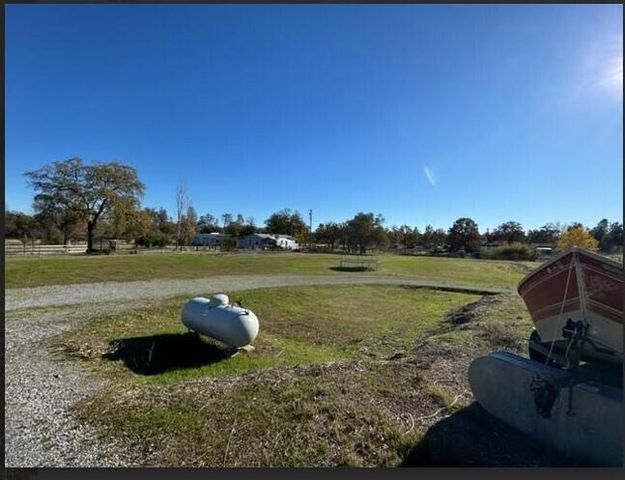 21193 El Toro Lane, Redding, CA 96003