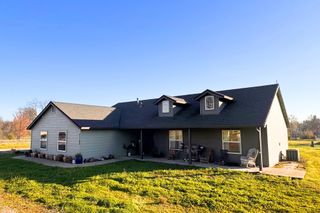 21193 El Toro Lane, Redding, CA 96003