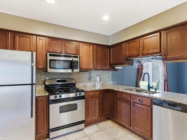 2497 Avalon Drive, Troy, MI 48083