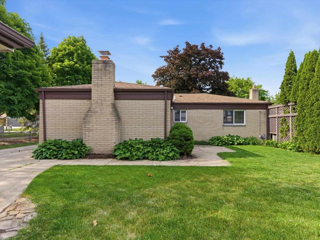 2497 Avalon Drive, Troy, MI 48083
