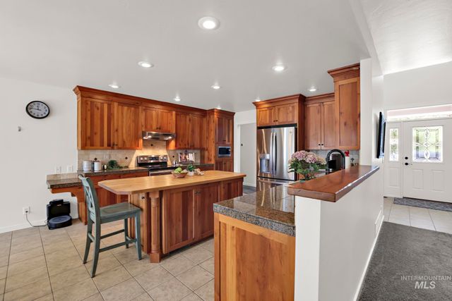 663 Cento Ct, Twin Falls, ID 83301