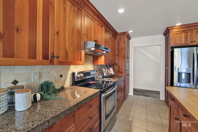 663 Cento Ct, Twin Falls, ID 83301