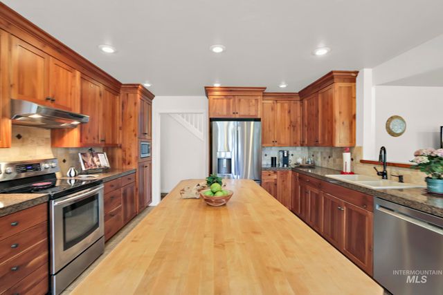 663 Cento Ct, Twin Falls, ID 83301