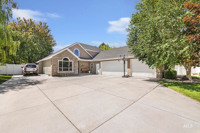 663 Cento Ct, Twin Falls, ID 83301