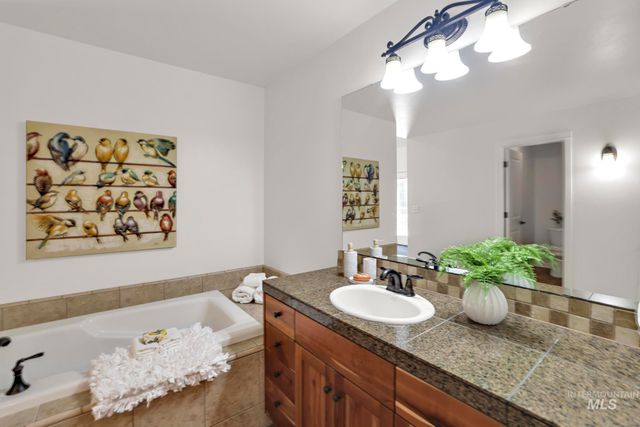 663 Cento Ct, Twin Falls, ID 83301