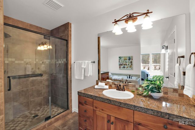 663 Cento Ct, Twin Falls, ID 83301