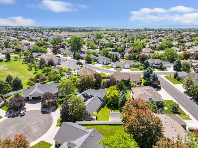 663 Cento Ct, Twin Falls, ID 83301