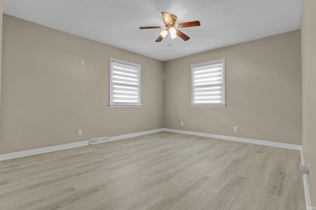 156 W Jefferson Avenue, Chandler, IN 47610