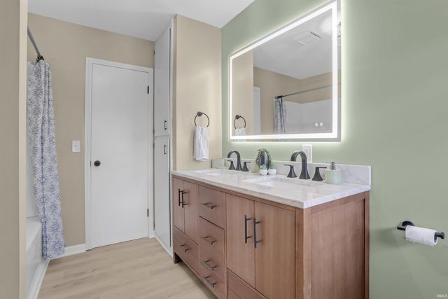 156 W Jefferson Avenue, Chandler, IN 47610