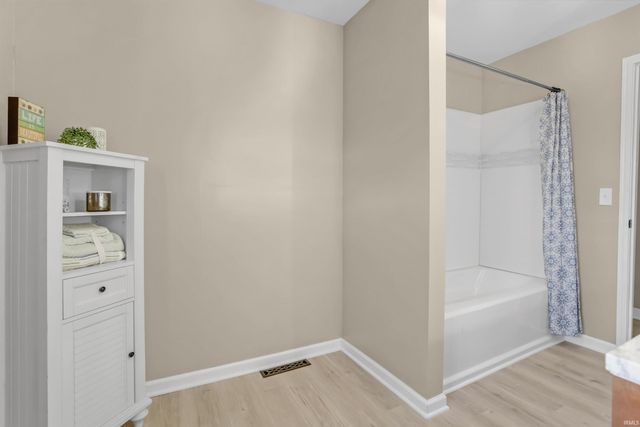 156 W Jefferson Avenue, Chandler, IN 47610